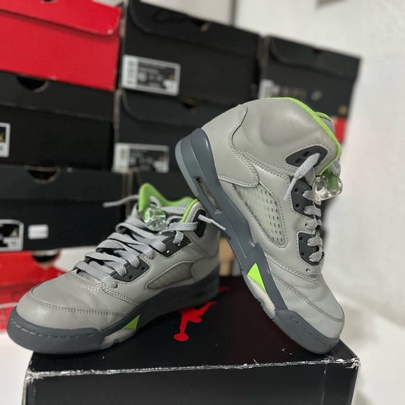 Jordan 5 Retro
Green Bean  (GS) - Picture 7 of 9